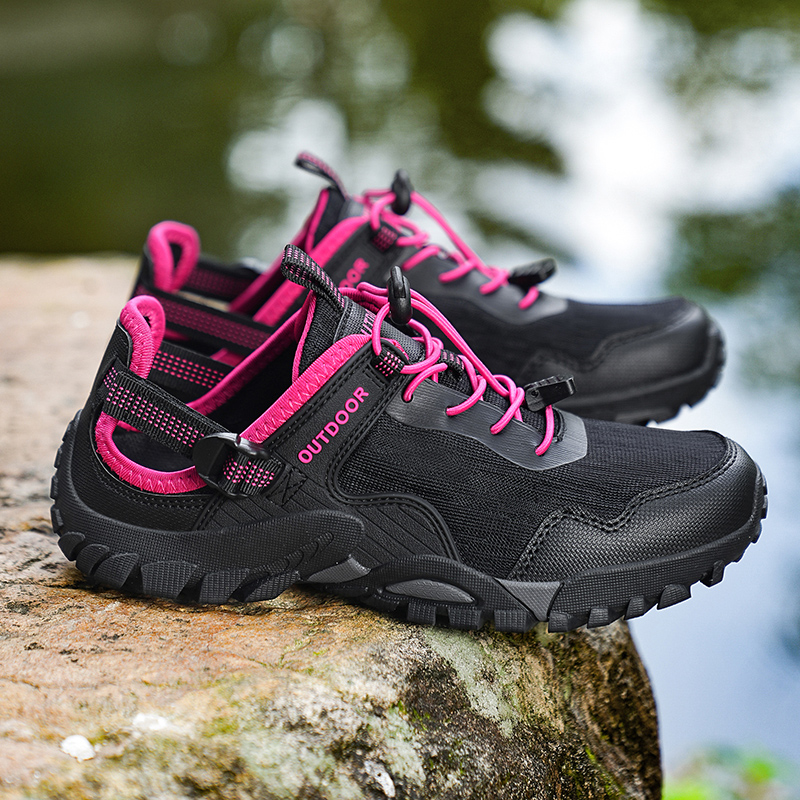 Women Shoes Big W - Sepatu Hiking Wanita Hitam Merah Klasik