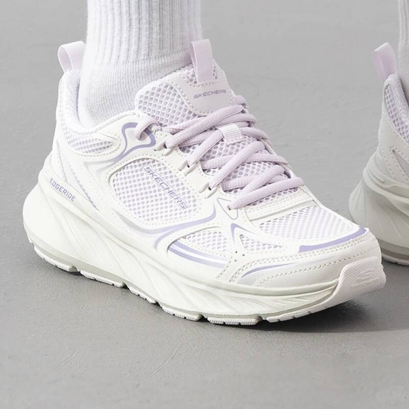Sepatu Lari Wanita Skechers 15 - Women Shoes Skechers ulasan dan harga
