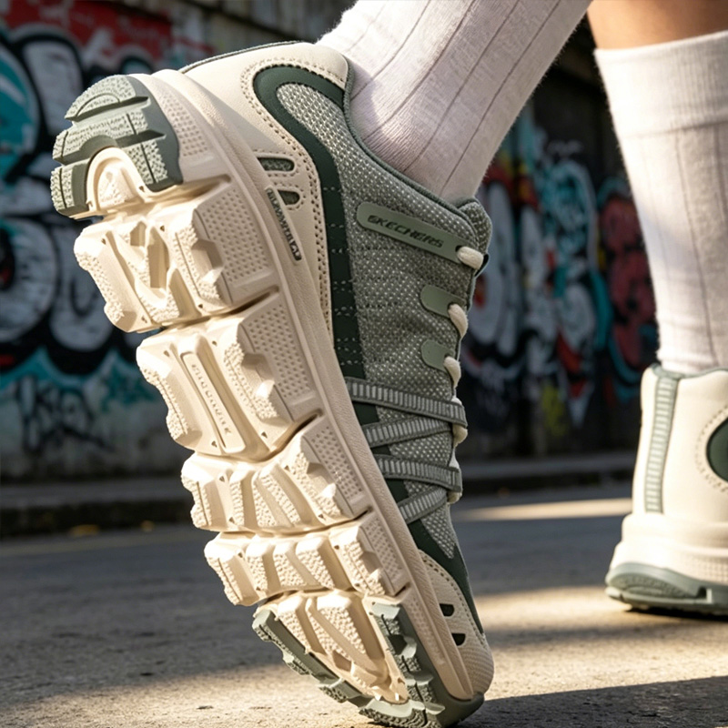 Sepatu Hiking Luar Ruangan Wan - Women Shoes Skechers ulasan dan harga